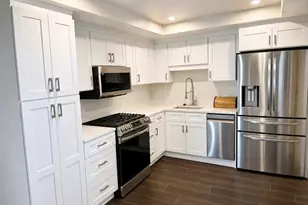 1847 Shore Dr S, Saint Petersburg, FL 33707 - Photo 3