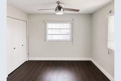 1847 Shore Drive S #101, Saint Petersburg, FL 33707 - Photo 5