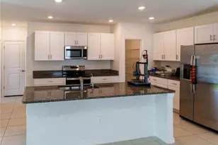 13693 Newbridge St, Spring Hill, FL 34609 - Photo 5