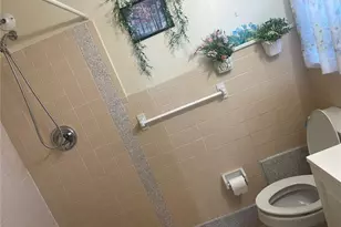 8415 N Gomez Ave, Tampa, FL 33614 - Photo 23