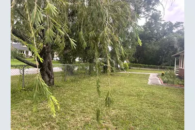 8415 N Gomez Avenue, Tampa, FL 33614 - Photo 35