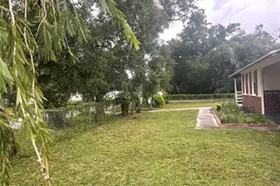 8415 N Gomez Ave, Tampa, FL 33614 - Photo 39