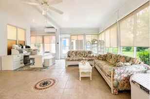 10924 Rain Hollow Ct, New Port Richey, FL 34655 - Photo 9