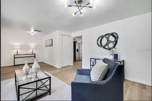 19003 Cedar Ln, Lutz, FL 33548 - Photo 7