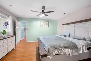234 Amesbury Cir, Sun City Center, FL 33573 - Photo 25