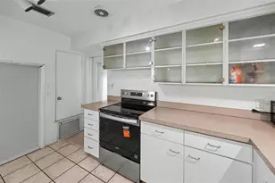 6415 2nd Ave N, Saint Petersburg, FL 33710 - Photo 7