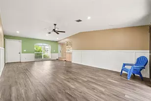 805 W College Ave, Ruskin, FL 33570 - Photo 3