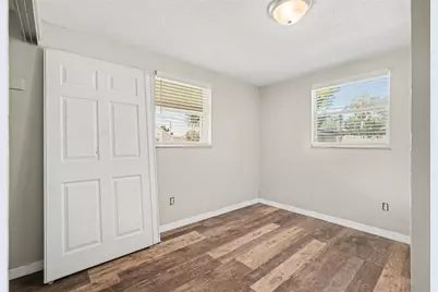 805 W College Avenue, Ruskin, FL 33570 - Photo 25