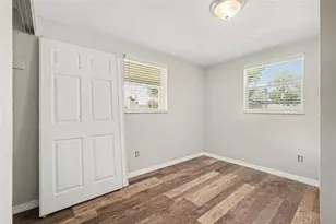 805 W College Ave, Ruskin, FL 33570 - Photo 25
