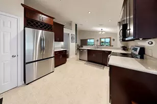 4302 Longfellow Dr, Plant City, FL 33566 - Photo 21