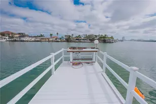 31 Island Way, Clearwater Beach, FL 33767 - Photo 35