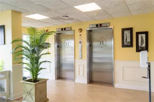 31 Island Way, Clearwater Beach, FL 33767 - Photo 5