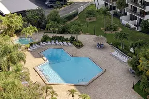 400 Island Way, Clearwater, FL 33767 - Photo 5