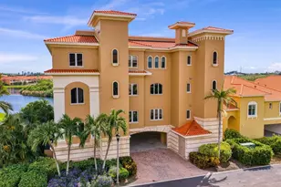 43 Bayview Ct S, Saint Petersburg, FL 33711 - Photo 1