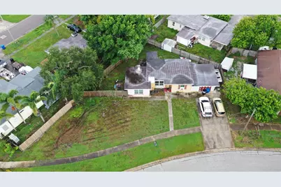 8446 Waverly Road N, Saint Petersburg, FL 33702 - Photo 11