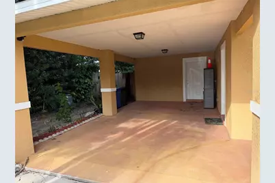 1131 Dogwood Avenue, Tampa, FL 33613 - Photo 3