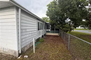 8017 Fairlane Ave, Brooksville, FL 34613 - Photo 25
