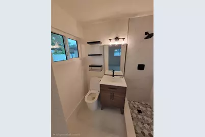 7498 N Orpine Drive, Saint Petersburg, FL 33702 - Photo 15