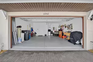17242 Holly Wl Ave, Wimauma, FL 33598 - Photo 3