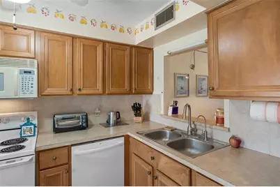 3642 Trophy Boulevard, New Port Richey, FL 34655 - Photo 9