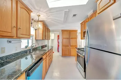 138 S Saint Thomas Circle, Apollo Beach, FL 33572 - Photo 33