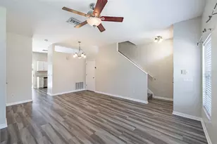 4310 Fincastle Ct, Tampa, FL 33624 - Photo 7