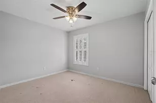 301 Fern Gulley Dr, Seffner, FL 33584 - Photo 17