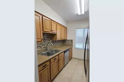 7516 Needle Leaf Place #43, Tampa, FL 33617 - Photo 3