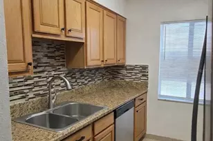 7516 Needle Leaf Pl, Tampa, FL 33617 - Photo 3
