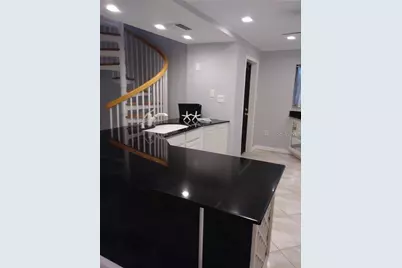 8720 Cove Court, Tampa, FL 33615 - Photo 17