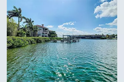 8720 Cove Court, Tampa, FL 33615 - Photo 3