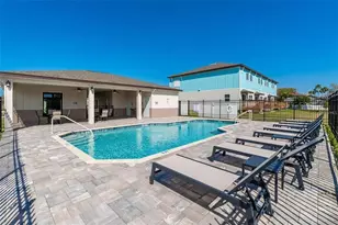 2108 Sebring Pl, Clearwater, FL 33760 - Photo 15