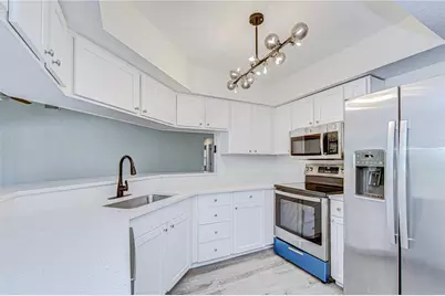 9731 62nd Avenue N, Saint Petersburg, FL 33708 - Photo 13