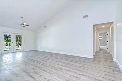 9731 62nd Avenue N, Saint Petersburg, FL 33708 - Photo 23