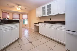 2424 E Del Webb Blvd, Sun City Center, FL 33573 - Photo 31