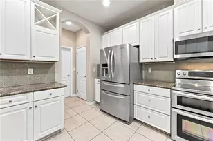 17013 Vilesta Dr, Lutz, FL 33548 - Photo 9