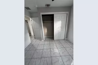 4202 E Okara Road, Tampa, FL 33617 - Photo 7