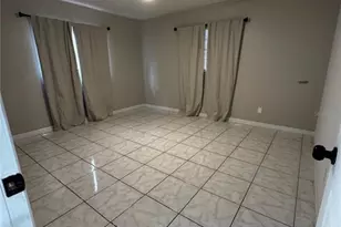 4202 E Okara Rd, Tampa, FL 33617 - Photo 5
