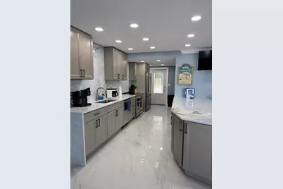 887 S Gulfview Boulevard, Clearwater Beach, FL 33767 - Photo 25