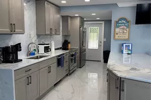 887 S Gulfview Blvd, Clearwater Beach, FL 33767 - Photo 25