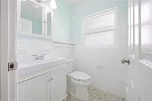 9708 Forest Hills Dr, Tampa, FL 33612 - Photo 13