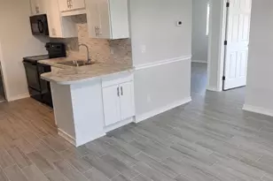 703 2nd Ave NW, Ruskin, FL 33570 - Photo 5