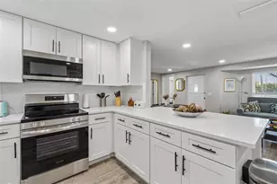 4906 W Cleveland St, Tampa, FL 33609 - Photo 23
