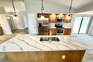 2991 Valencia Ln E, Palm Harbor, FL 34684 - Photo 5