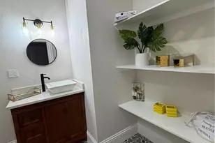 919 E 26th Ave, Tampa, FL 33605 - Photo 15