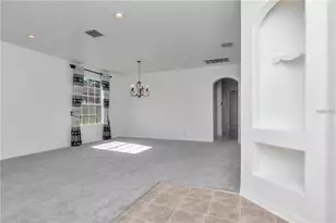 29822 Boyette Oaks Pl, Wesley Chapel, FL 33545 - Photo 3