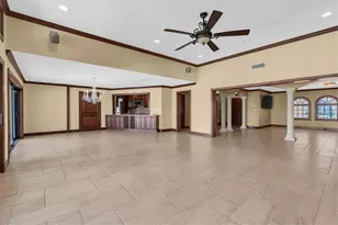 5810 Bahama Shores Dr S, Saint Petersburg, FL 33705 - Photo 23