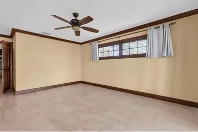 5810 Bahama Shores Drive S, Saint Petersburg, FL 33705 - Photo 27