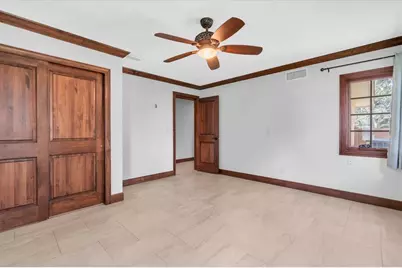 5810 Bahama Shores Drive S, Saint Petersburg, FL 33705 - Photo 39