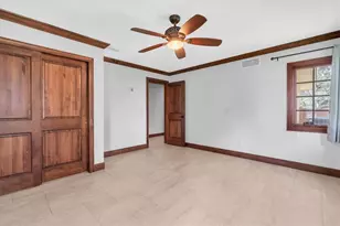 5810 Bahama Shores Dr S, Saint Petersburg, FL 33705 - Photo 39